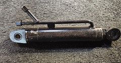 JCB 553/60198 Ram Hydraulic Steering Cylinder Double-Acting for JCB Telehandlers