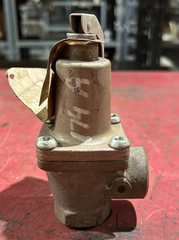 NEW NO BOX WATTS REGULATOR RELIEF VALVE SIZE 3/4” MODEL 174A / M3