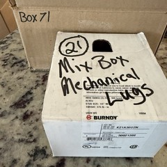 MIXED BOX OF 21 MECHANICAL LUGS