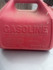 GOTT 2.5 gallon 9.5 Liter Gas can NICE