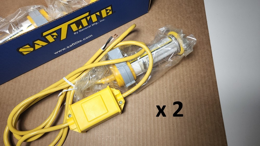 x 2 / SafTLite Stubby II Fluorescent Light 13W Mini Quad 9′ Hardwired Cord