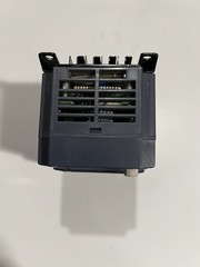 FUJI ELECTRIC FRNF25C1S-2U INVERTER 200-240 3 Phase In and Out, 0.125 HP *NNB*