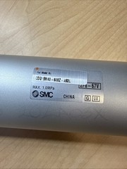NEW! SMC CDG1BN40-600Z-A93L Pneumatic Air Cylinder