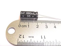 680uF 35V (100x) Electrolytic Capacitors 35V 680uF Volume 10x20mm