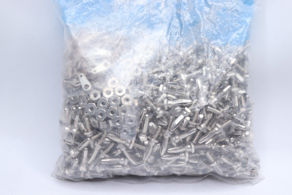 (500-Pk) Cinch Uninsulated Hex Body Threaded Banana Plug Connector Nickel Silver