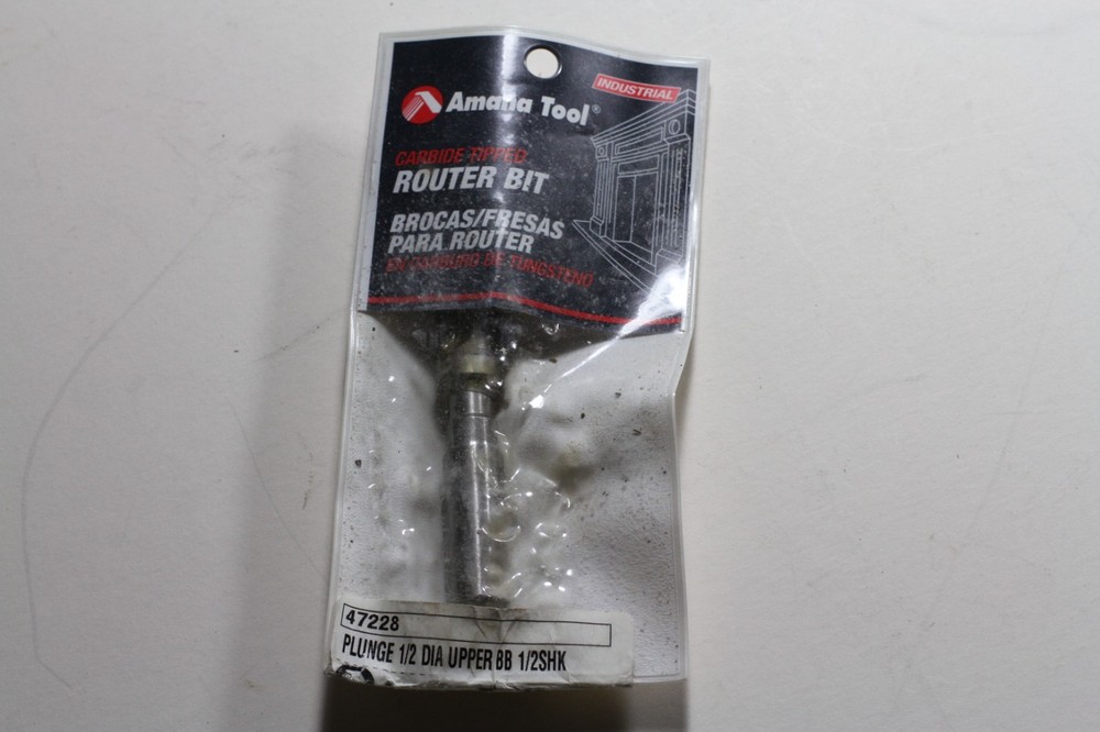 Amana 47228 , 1/2″ Carbide Tipped Straight Plunge Router Bit