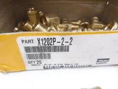 25 Pack Parker Hannifin 1/8″FNPT x 1/8″MNPT 90° Brass Elbow Fittings X1202P-2-2