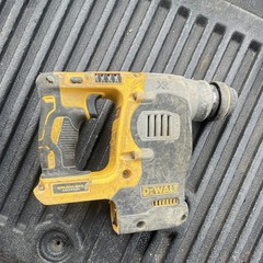 DEWALT 20V XR Brushless Cordless Rotary Hammer Drill/ for parts only