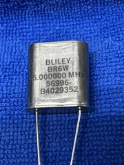 BLILEY ~ BR6W-5.000000MHZ ~ VINTAGE CRYSTAL