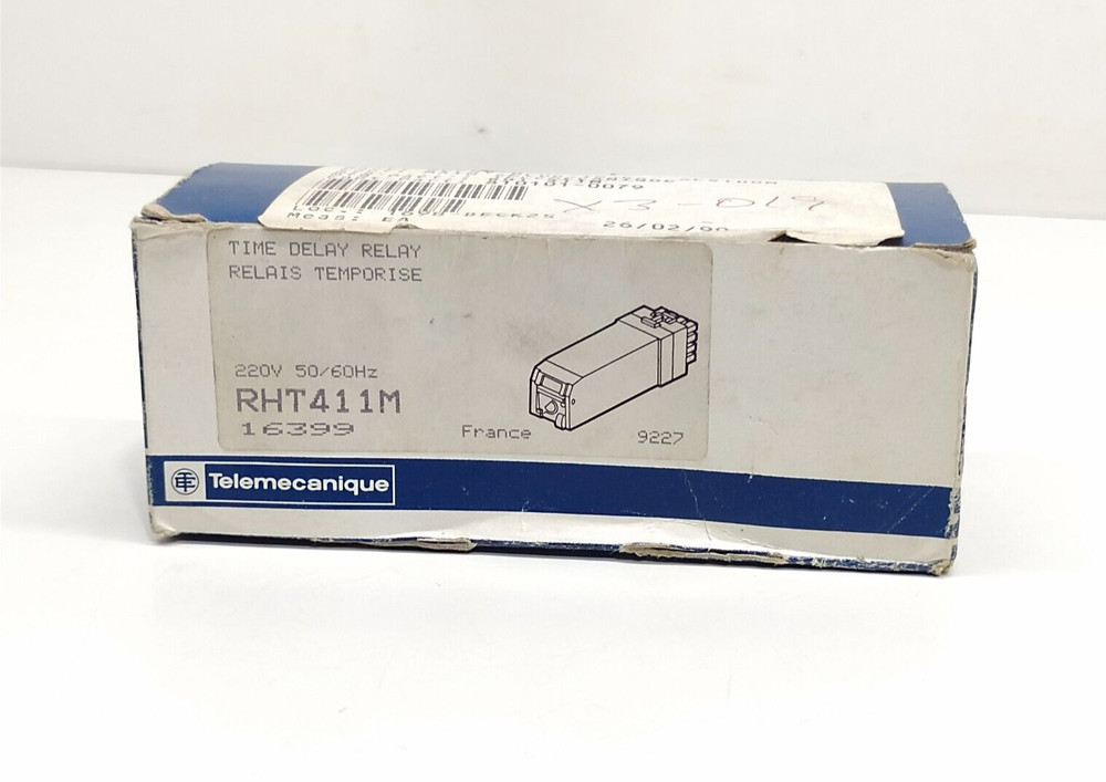 Telemecanique RHT411M Time Delay Relay (FREE SHIPPING)