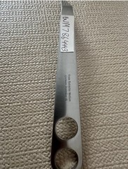WM7864443–HOHMANN KNEE RETRACTOR MEDIUM 45 ANGLED Overall Length: 9.125″