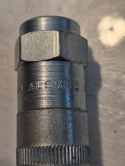8 Quantity of Alemite 6304-B 1/8″ FNPT Hydraulic Couplers MS 24207-2 (8 Qty)