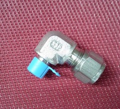 SSP Grip® 3/8 Tube OD x 1/8 NPT Male Pipe 90 ELBOW Connector 316 Stainless Steel