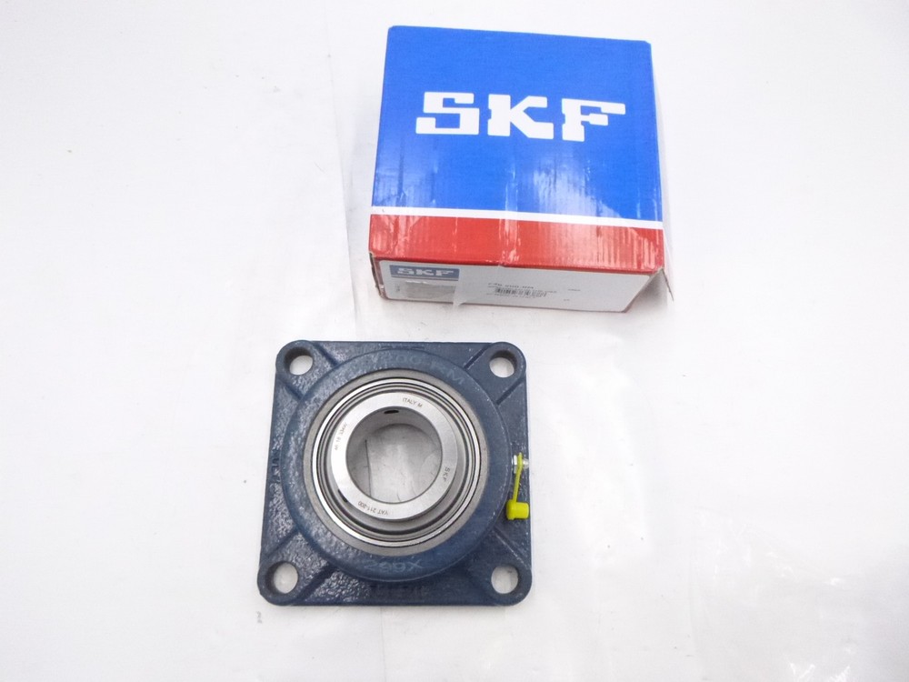 OEM SKF F4B 200-RM Flange Ball Bearing Unit 2 in Bore 4-Bolt Non-Expansion
