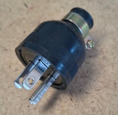 2 New 20A 125V Male Round Rubber Plugs Industrial (2-Flat 1-Round) Free US Ship