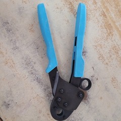 New SharkBite 1/2″ And 3/4″ Compact PEX Crimp Tool 22978Z