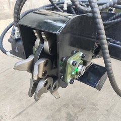 Stump Grinder skid steer attachment for TYPHON STOMP skidsteer