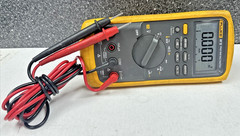 Fluke 87V True RMS Industrial Digital Multimeter w/ Leads