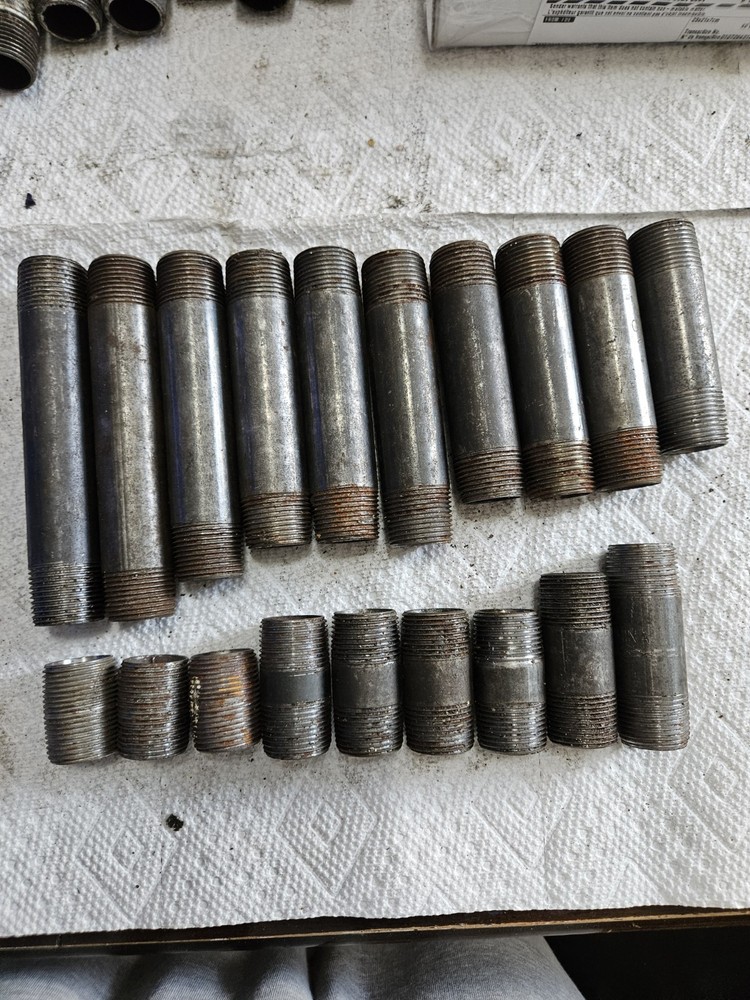 3/4″ Black Iron Pipe Nipples & Couplers Lot – 19 pcs Assorted Lengths (NPT)