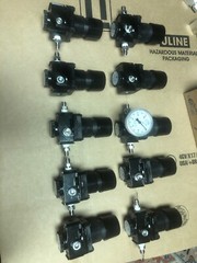 10 Arrow Pneumatics R352 125 1/4″ NPT 300PSI Regulator – USED Swagelok Fittings