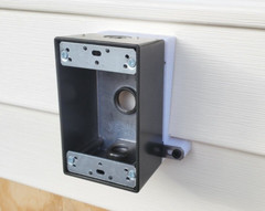 4 Inch Vinyl Siding Mount Bracket for 1 Gang Electrical Box 3D Printed