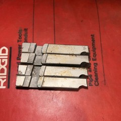 Ridgid 48670 1-1/2in – 6 UNC HS Steel RH Die for 500B Bolt Dies