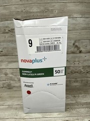 Gammex NovaPlus Non-Latex PI Green Surgical Glove, 50 Pair Box Size 9 *See Date*