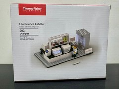Thermo Fisher Scientific Gift-Life Lab Set Building Bricks (Luminous version)