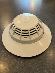 EST EDWARDS SIGA2-PS INTELLIGENT PHOTO SMOKE DETECTORS WITH BASE