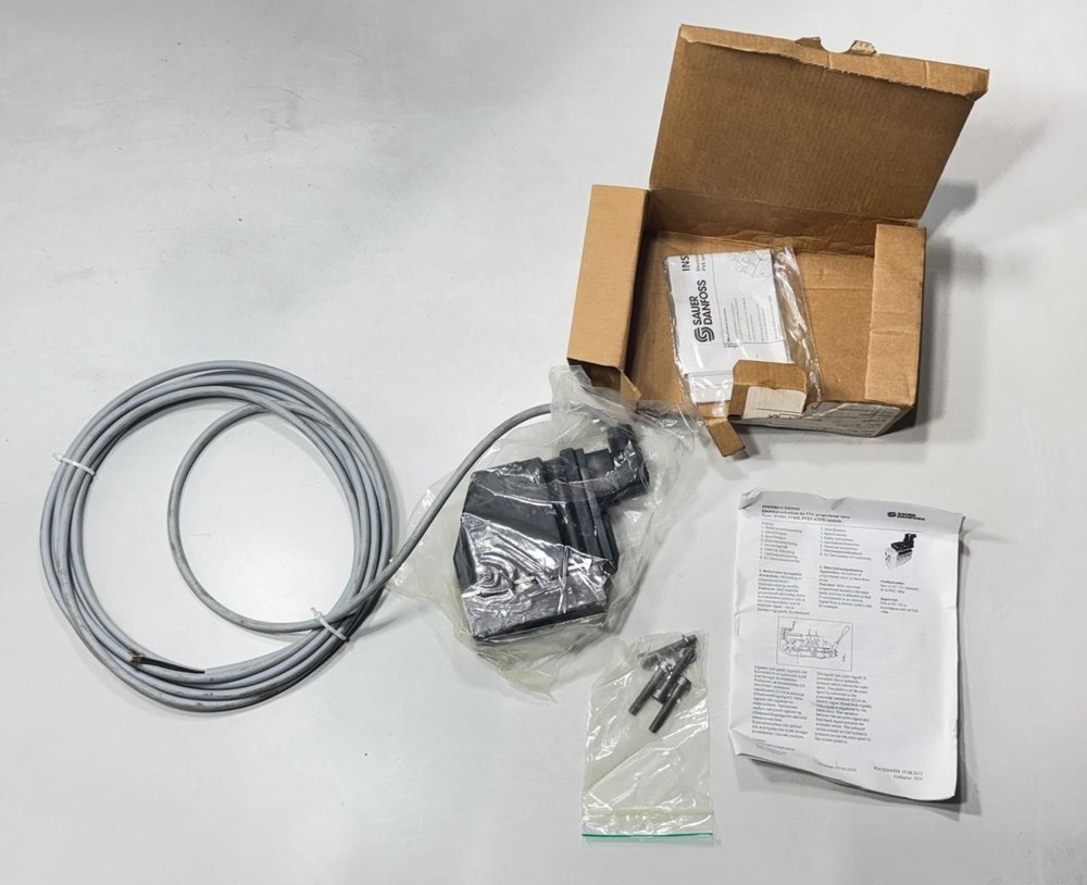 New Danfoss PVG 32 11084100 – PVEO32 Electrical Actuation