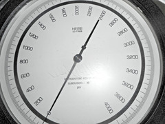 Heise CC-77838 Pressure Gauge * 0-4000 PSI * 10 psi Subdivisions * Bourdon Tube