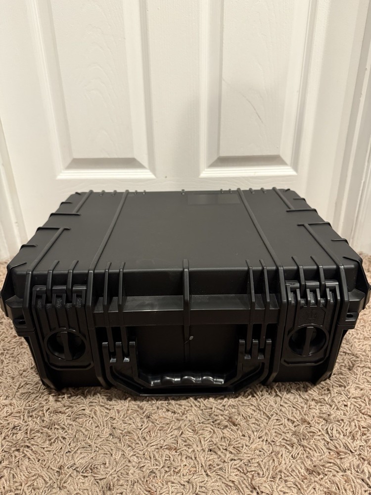 Seahorse SE630 (16.0 x 11.6 x 6.2”) Waterproof Protective Equipment Case