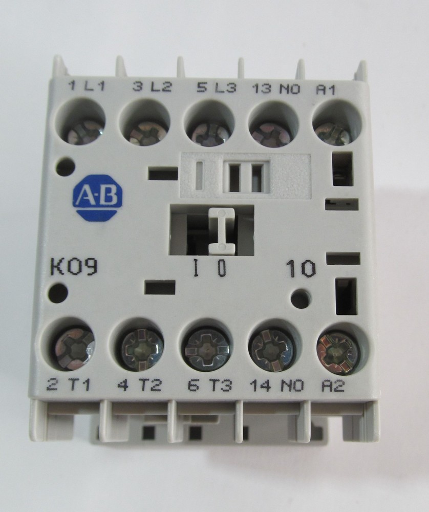 NEW ALLEN BRADLEY 100-K09*10 MINI CONTACTOR 100-K09D10M 110V/120V 9A 3-POLE
