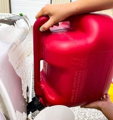 Fuelworx Stackable Easy Pour 5 Gal Vented Fuel Can Made in USA CARB Compliant