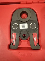 Open Box Milwaukee 49-16-2696 Black Iron Durable Press Jaw 1/2″ – 1″ Kit *read*