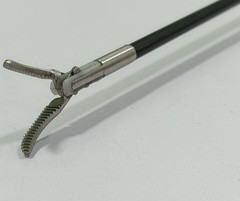 Laparoscopic Bipolar Maryland Forceps 5mmx330mm CE Approved Surgical Instruments