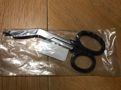 4 pair of scissors ADC Listerette Bandage Scissors