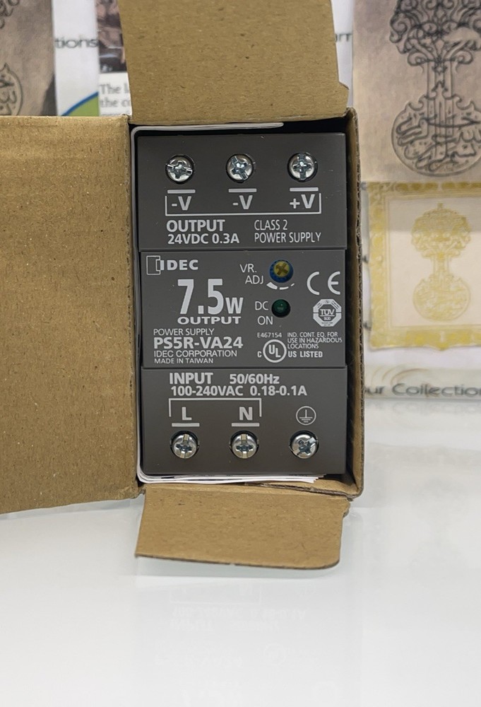 NEW IDEC PS5R-VA24 7.5 W OUTPUT POWER SUPPLY (B2)