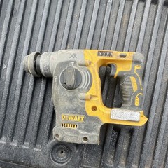 DEWALT 20V XR Brushless Cordless Rotary Hammer Drill/ for parts only
