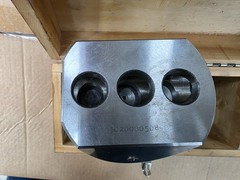 Unknown2 3 Feed Automatic Boring Head R8 Used & Works No Boring Bars Included