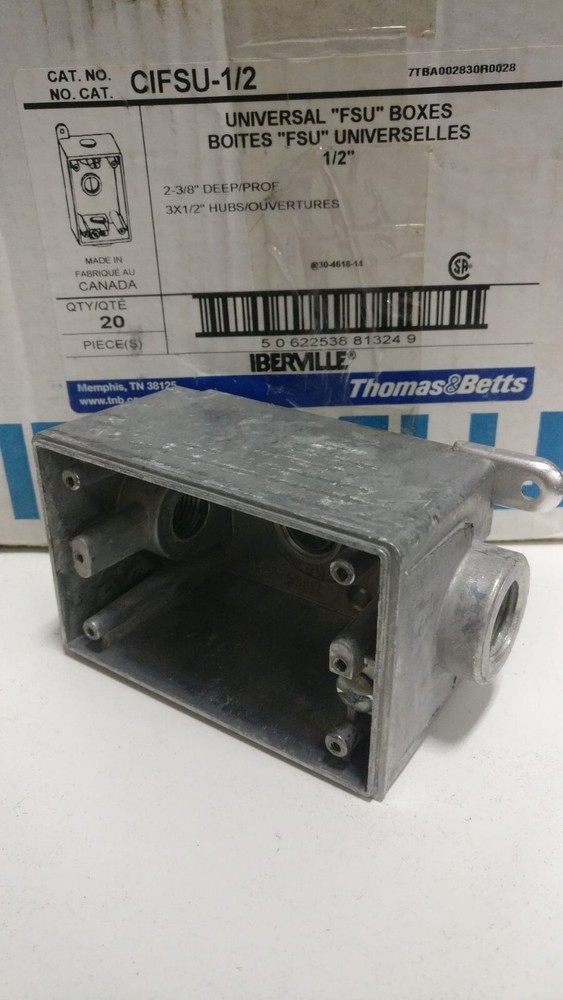 (x6) Thomas & Betts CIFSU-1/2 Junction box, FS – UNIVERSAL – 42006 HUBS