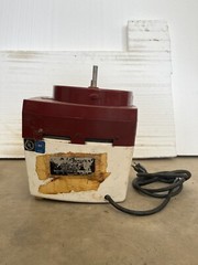 Robot Coupe R2 Combination Processor Base Only not working unsure how to use.