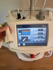Venus Versa w/ 6 Hand pieces, Viva, Hair removal, Skin Rejuvenation~ unlocked