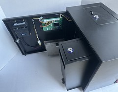 High Security Dollar To Quarter change machine fits 3000 quarters ($750)