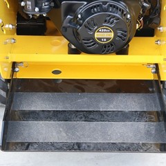 RATO Mini Skid Steer Loader 13.5HP Engine Tracked Compact Stand-on +4 Attachment