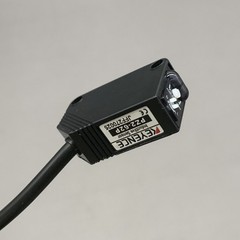 New In Box KEYENCE PZ2-62P PZ262P Photoelectric Sensor US FAST SHIPPING