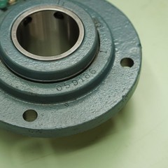Dodge Bearing 023133 Piloted Flange 4 Bolt BORE: 2-7/16” USA