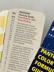 Pantone Color Formula Guide Coated & Uncoated 2001 First Edition Palate Sample