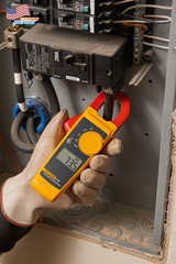 117/323 Multimeter & Clamp Meter Kit for Residential & Commercial Electricians