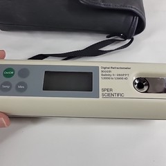 SPER Scientific 300031 Digital Refractometer With Case & Pipette Tested READ